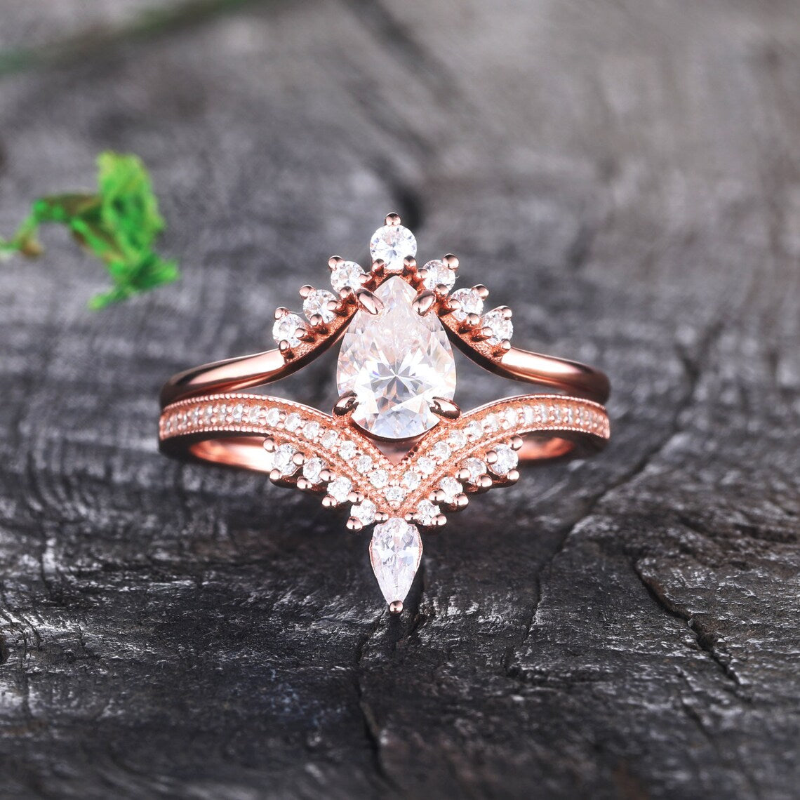 Vintage Moissanite Engagement Ring Set Rose Gold Pear Moissanite Bridal Set Curved Wedding Band Promise Anniversary Ring Antique